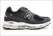 New Balance  MR2002