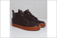 Nike Aina Chukka Supreme QS